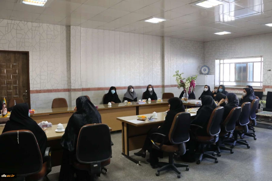 نشست با اعضای هیأت علمی و کارکنان زن پردیس حضرت فاطمه الزهراء (س)
 2