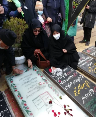 دیدار مروجین فرهنگ ایثار و شهادت سازمان مرکزی دانشگاه فرهنگیان از گلزار شهدای کرمان 2