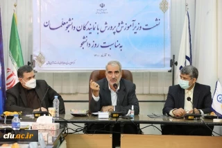 وزیر آموزش و پرورش در نشست با نمایندگان دانشجو معلمان:

معلم حاکمیتی ترین عنصر تعلیم و تربیت است