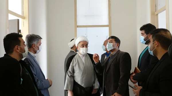 بازدید نماینده ولی فقیه در استان از فعالیت های عمرانی دانشگاه فرهنگیان کردستان
 4