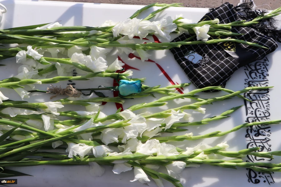 اولین سالگرد تدفین شهید گمنام دانشگاه فرهنگیان استان آذربایجان شرقی برگزار شد. 9