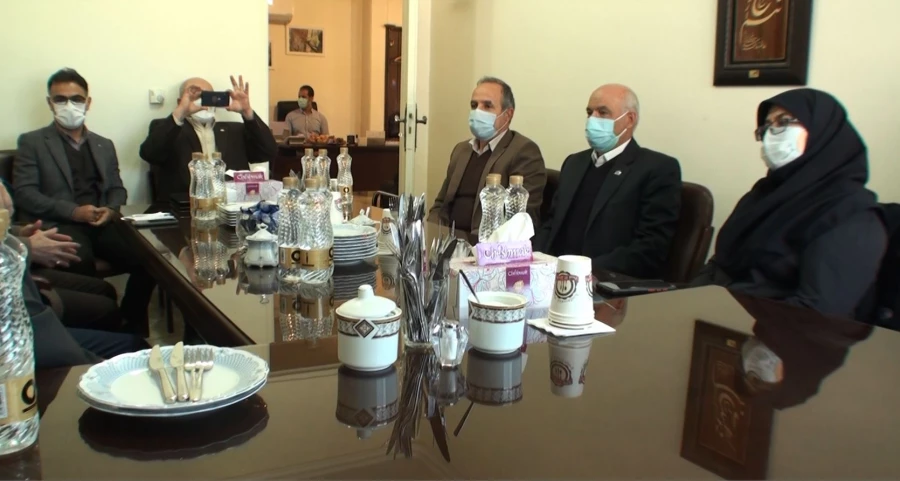 تجلیل استاندار مرکزی از خیر نیکوکارحاج غلامعلی توکلی 4