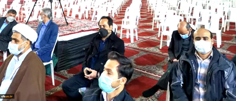 گرامیداشت آغاز دهه فجر انقلاب اسلامی با حضور مدیر دانشگاه فرهنگیان استان خوزستان و تنی چند از کارکنان با حضور در مصلای نماز جمعه اهواز 3