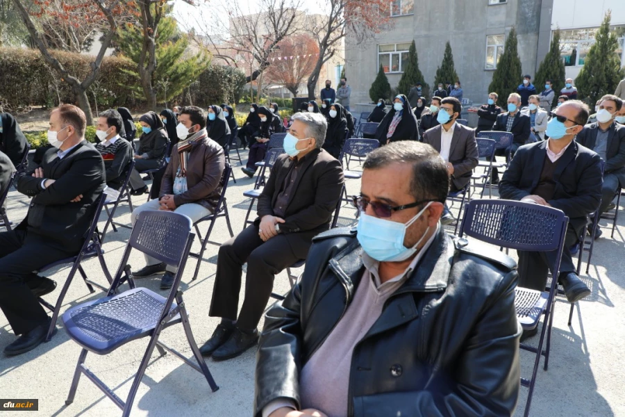 روایت تصویری: 
آیین گرامیداشت چهل و سومین سالگرد پیروزی شکوهمند انقلاب اسلامی در سازمان مرکزی  8