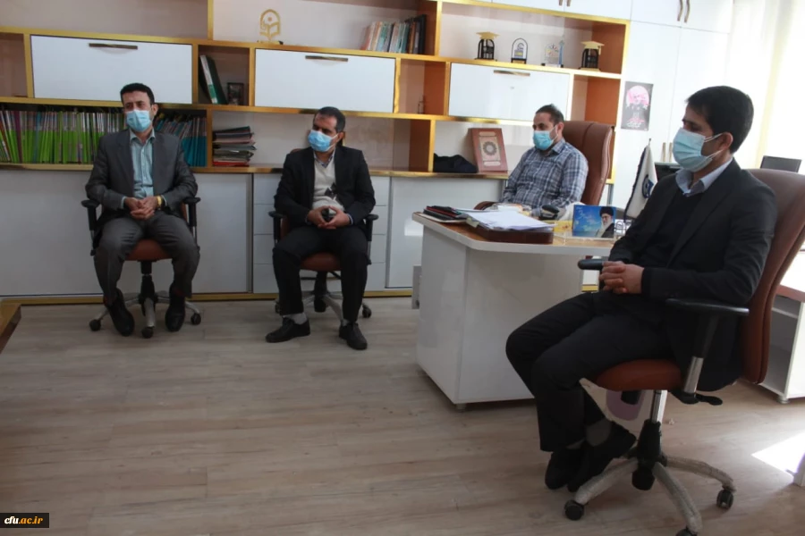 توسط مدرس زبان دانشگاه و موسسات زبان استان بوشهر

چندین جلد کتاب به کتابخانه پردیس علامه طباطبایی بوشهر اهدا شد 4