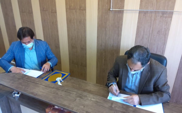 امضای تفاهم نامه همکاری دانشگاه فرهنگیان کرمان وهیئت ورزشهای همگانی استان 3