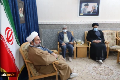 توسط سرپرست دانشگاه فرهنگیان استان سیستان و بلوچستان صورت گرفت:

دیدار با آیت الله محامی نماینده ولی فقیه در استان