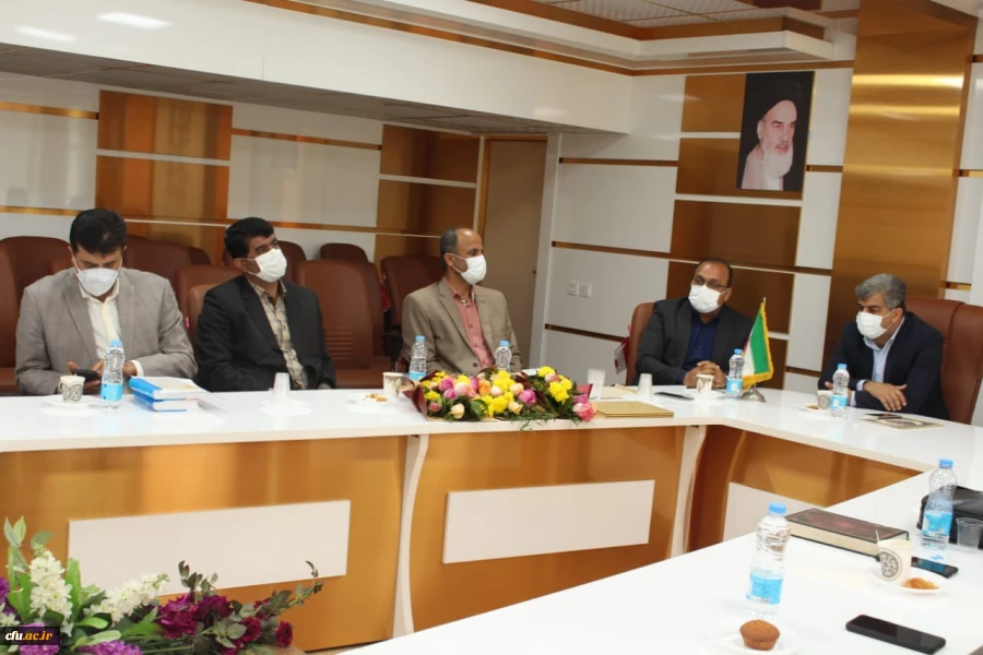 
با حضور جمعی از مسئولان و کارکنان دانشگاه

آئین تجلیل از بازنشستگان جدید دانشگاه فرهنگیان استان بوشهر در سالن کنفرانس پردیس علامه طباطبایی بوشهر برگزار شد.
 7