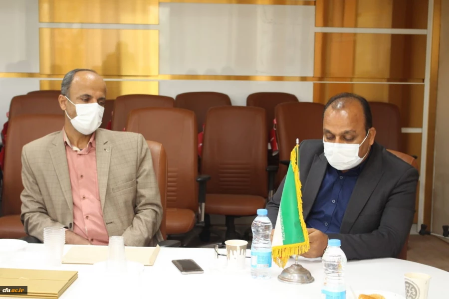 
با حضور جمعی از مسئولان و کارکنان دانشگاه

آئین تجلیل از بازنشستگان جدید دانشگاه فرهنگیان استان بوشهر در سالن کنفرانس پردیس علامه طباطبایی بوشهر برگزار شد.
 8