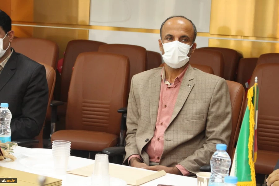 
با حضور جمعی از مسئولان و کارکنان دانشگاه

آئین تجلیل از بازنشستگان جدید دانشگاه فرهنگیان استان بوشهر در سالن کنفرانس پردیس علامه طباطبایی بوشهر برگزار شد.
 9