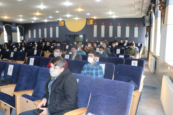 جشنواره ی تقدیر از فعالان  امور فرهنگی و دانشجویی دانشگاه فرهنگیان استان اصفهان برگزار شد. 5