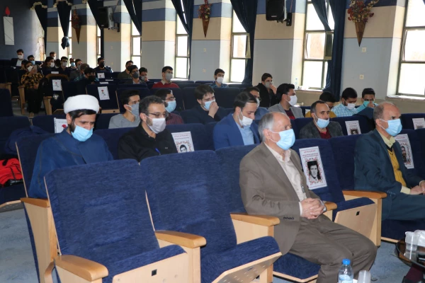 جشنواره ی تقدیر از فعالان  امور فرهنگی و دانشجویی دانشگاه فرهنگیان استان اصفهان برگزار شد. 7