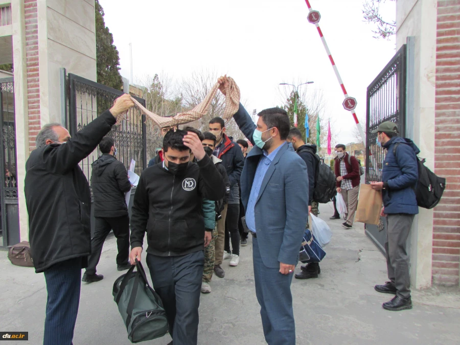 اعزام اولین گروه از دانشجویان دانشگاه فرهنگیان استان مرکز ی به راهیان نور
 5