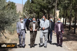 کاشت نهال درخت به یاد شهدای دانشگاه فرهنگیان استان اصفهان 5