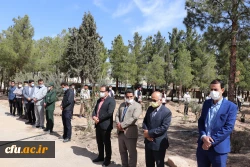 کاشت نهال درخت به یاد شهدای دانشگاه فرهنگیان استان اصفهان 7