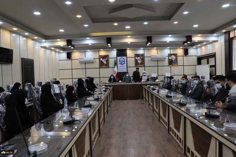 

 آرمان بلند بیانیه گام دوم ایجاد حیات طیبه برای رسیدن به تمدن اسلامی و آمادگی برای رسیدن به خورشید فروزان علم و دانش توام با معرفت است. 3