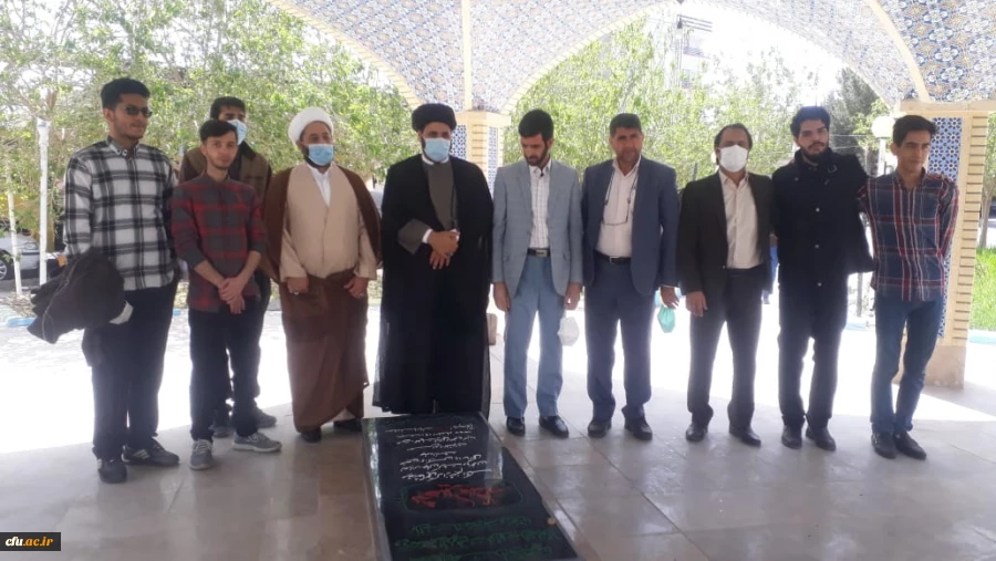 کاشت نهال به مناسبت هفته منابع طبیعی وروز درختکاری توسط دانشجویان پردیس های استان سیستان وبلوچستان 4