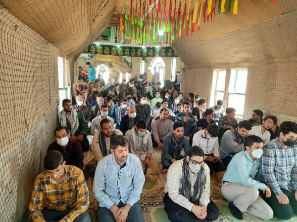 اعزام دانشجو معلمان پردیس های استان به مناطق عملیاتی جنگی جنوب کشور
 4