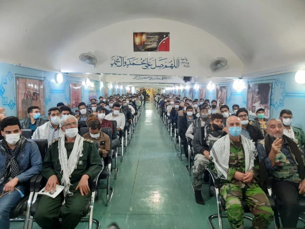 اعزام دانشجو معلمان پردیس های استان به مناطق عملیاتی جنگی جنوب کشور
 7