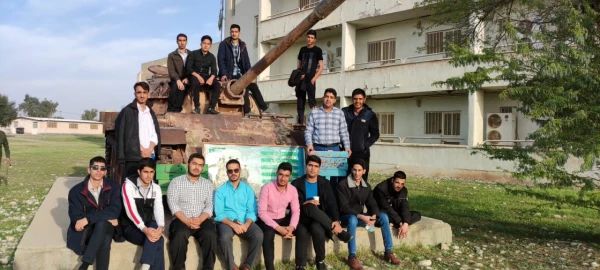 اعزام دانشجو معلمان پردیس های استان به مناطق عملیاتی جنگی جنوب کشور
 9