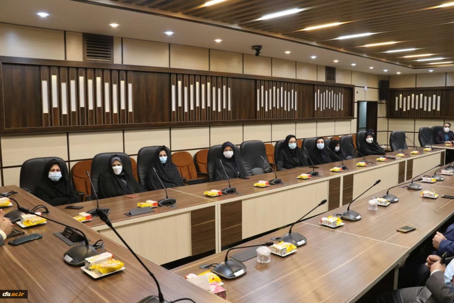 مراسم تجلیل از بازنشستگان
 3