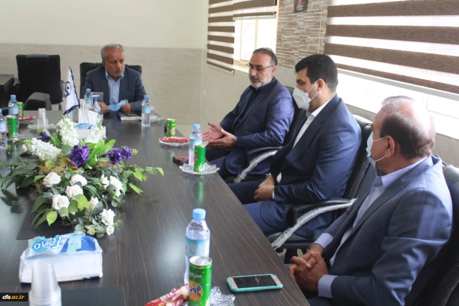 
رئیس دانشگاه فرهنگیان استان بوشهر در دیدار با مدیرکل تربیت بدنی دانشگاه فرهنگیان

از برگزاری رویدادهای ملی در بوشهر استقبال می کنیم
 3