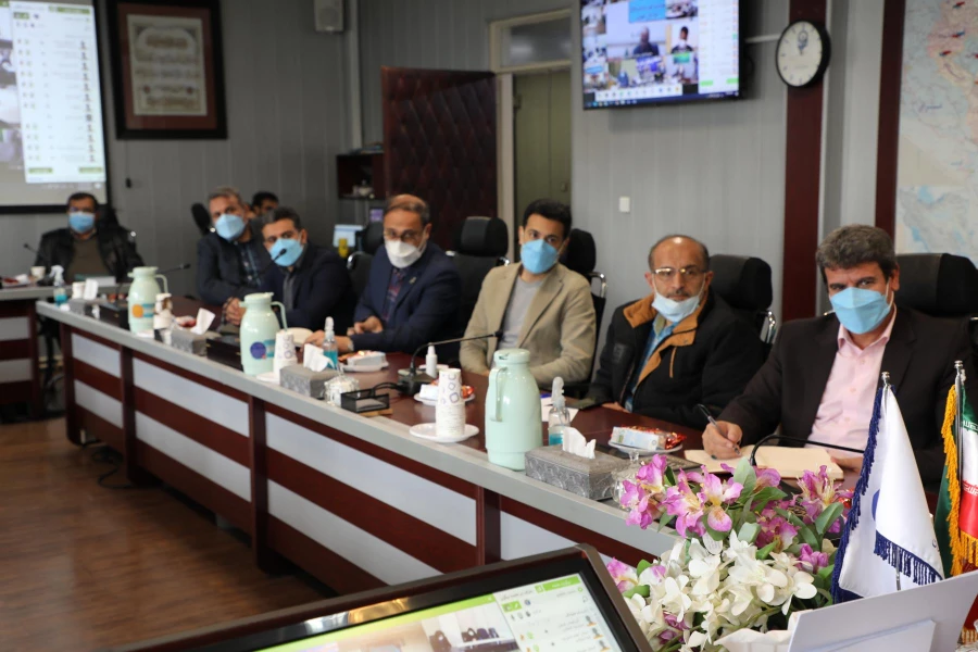 پرورش فرزندانی سالم در این کشور با تربیت دانشجومعلمانی خاشع، نمازگزار و قاری قرآن محقق می شود 16