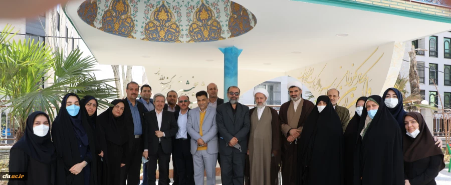   همکاران حوزه معاونت فرهنگی و اجتماعی با حضور برمزار شهید گمنام با شهیدان رجایی و باهنر  تجدید میثاق کردند 2