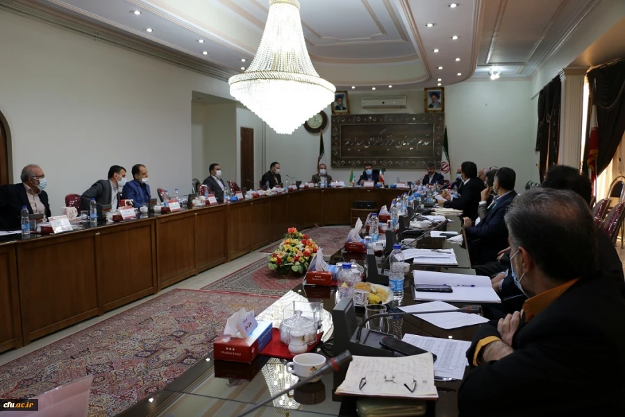 استفاده از ظرفیت های علمی استان در حوزه کارورزی دانشجو معلمان
 3