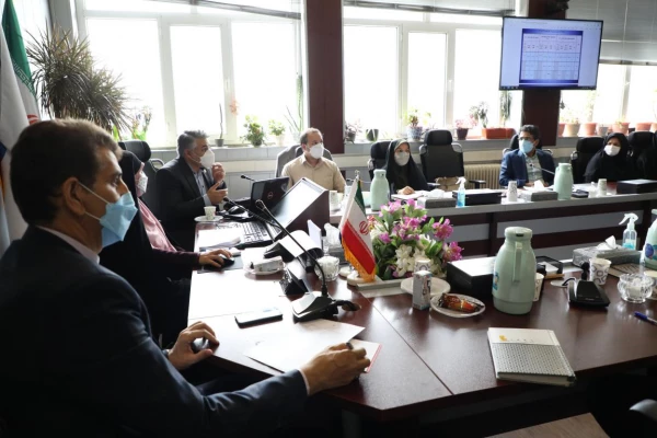 هم فکری ها و تعاملات بدون جهت گیری و با رویکرد کمک به مدیریت کلان دانشگاه فرهنگیان در دستور کار قرار گیرد 2