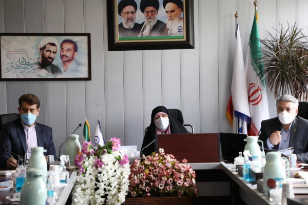 هم فکری ها و تعاملات بدون جهت گیری و با رویکرد کمک به مدیریت کلان دانشگاه فرهنگیان در دستور کار قرار گیرد 5