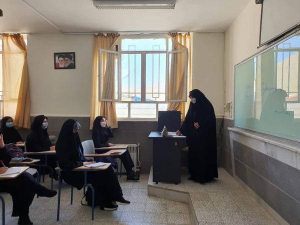 شروع آموزش های حضوری در پردیس های دانشگاه فرهنگیان استان مرکزی 6