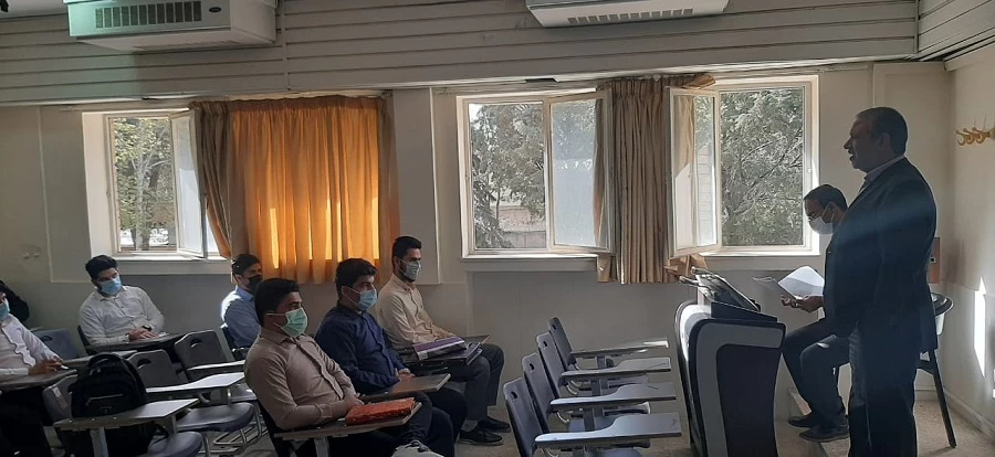 کلاس های درسی پردیس ها و مراکز دانشگاه فرهنگیان لرستان از امروز 14 فروردین ۱۴۰۱ به صورت حضوری برگزار شد. 2