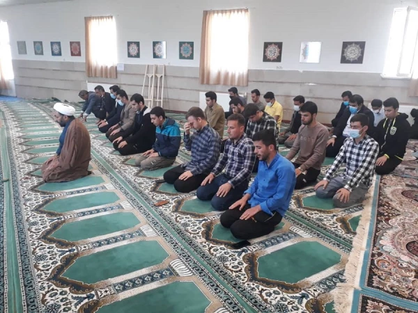 کلاس های درسی پردیس ها و مراکز دانشگاه فرهنگیان لرستان از امروز 14 فروردین ۱۴۰۱ به صورت حضوری برگزار شد. 2