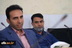 نشست صمیمانه مدیر استان با کارکنان پردیس ها
 3