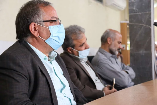 نشست صمیمانه مدیر استان با کارکنان پردیس ها
 6