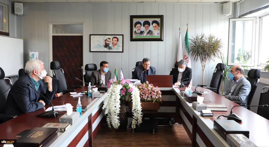 حضور تمام وقت همه ارکان دانشگاه (دانشجو،کادر هیات علمی و کادر اداری) 2