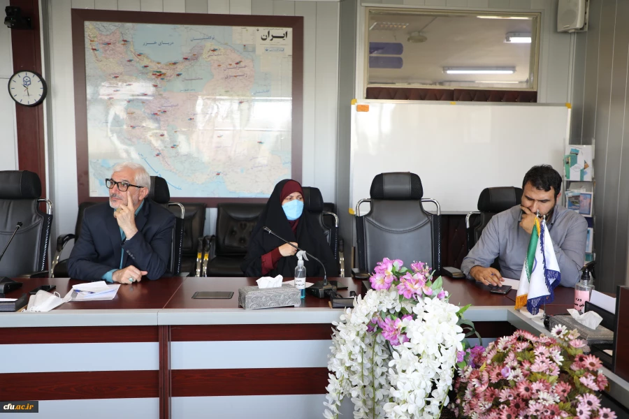 حضور تمام وقت همه ارکان دانشگاه (دانشجو،کادر هیات علمی و کادر اداری) 2