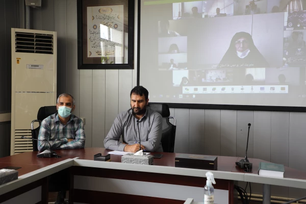 حضور تمام وقت همه ارکان دانشگاه (دانشجو،کادر هیات علمی و کادر اداری) 4