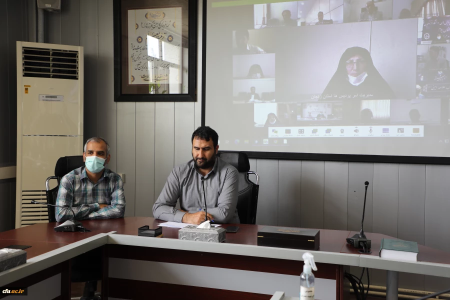 حضور تمام وقت همه ارکان دانشگاه (دانشجو،کادر هیات علمی و کادر اداری) 4