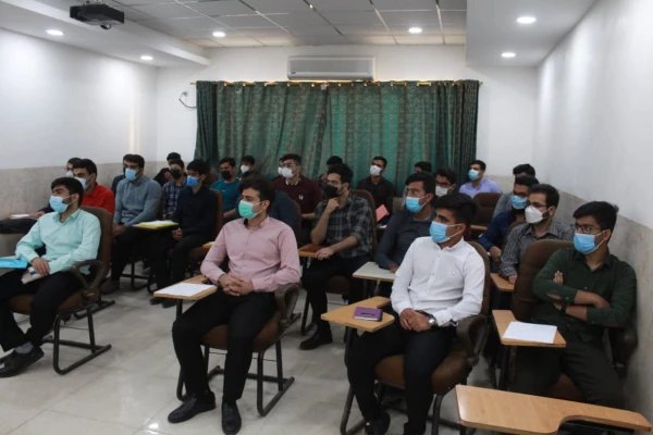 پس از دو سال و یک ماه

آموزش حضوری در پردیس های دانشگاه فرهنگیان استان بوشهر از سر گرفته شد 8