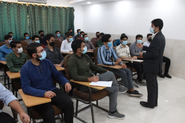 پس از دو سال و یک ماه

آموزش حضوری در پردیس های دانشگاه فرهنگیان استان بوشهر از سر گرفته شد 10