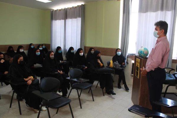 پس از دو سال و یک ماه

آموزش حضوری در پردیس های دانشگاه فرهنگیان استان بوشهر از سر گرفته شد 12