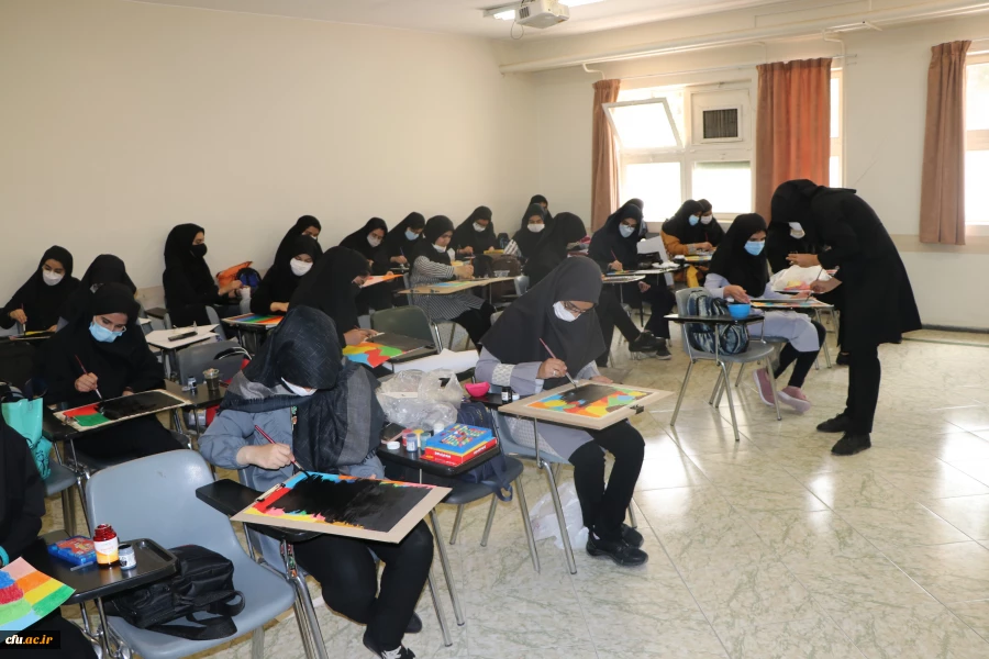 شروع آموزش  حضوری دانشجویان  و مراسم استقبال از آنان در دانشگاه فرهنگیان استان اصفهان 15