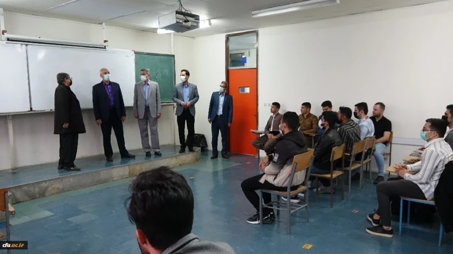 بازدید دکتر معروفی از تشکیل کلاس های حضوری در پردیس های دانشگاه فرهنگیان کردستان
 4