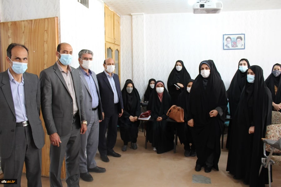 بازدید سرزده سرپرست دانشگاه فرهنگیان لرستان از کلاس های درس پردیس آیت اله کمالوند 5