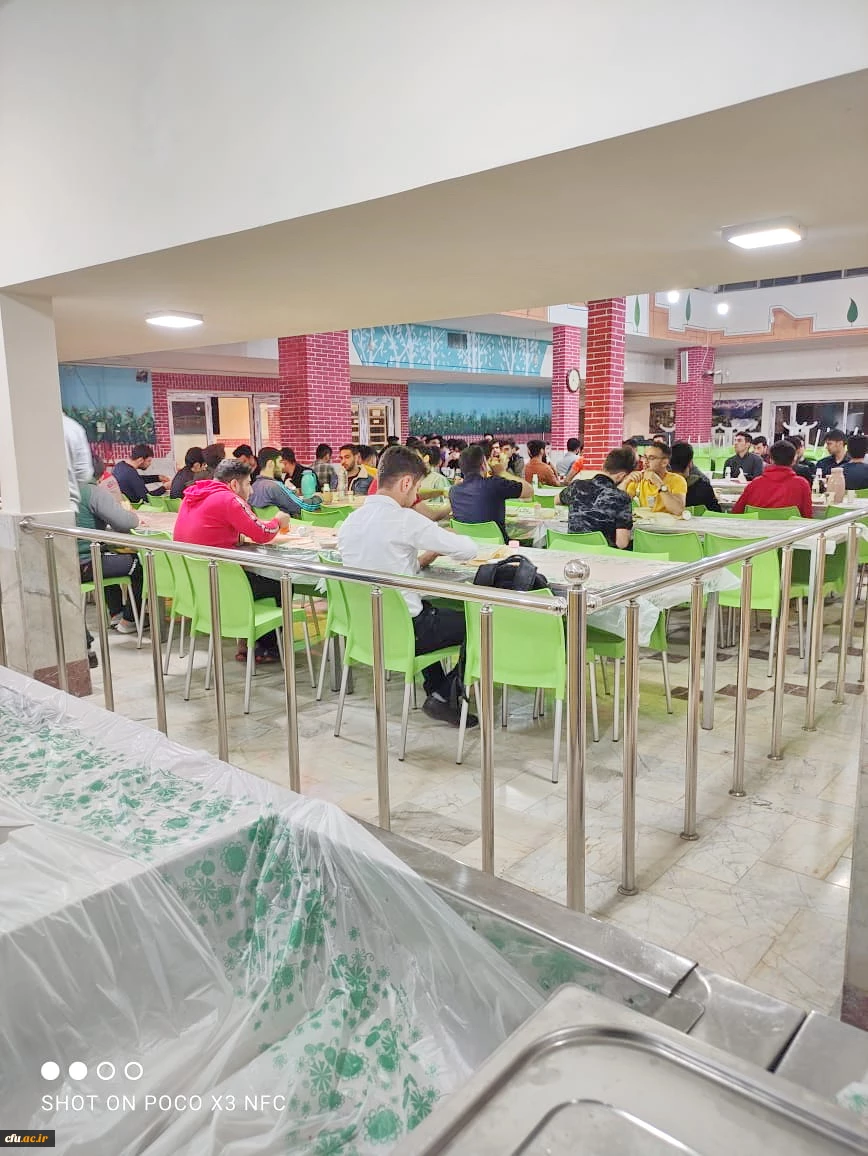 نشست صمیمی هیات رئیسه با دانشجویان در سراها و سلف سرویس دانشجویی   6