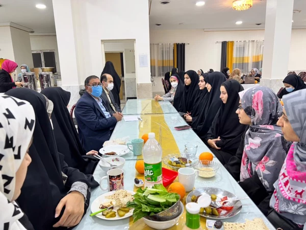 حضور معاون دانشجویی دانشگاه در مراسم افطاری دانشجومعلمان پردیس نسیبه 4