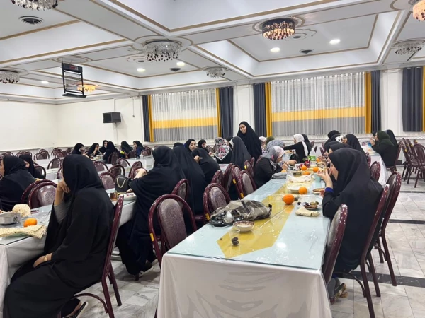 حضور معاون دانشجویی دانشگاه در مراسم افطاری دانشجومعلمان پردیس نسیبه 3