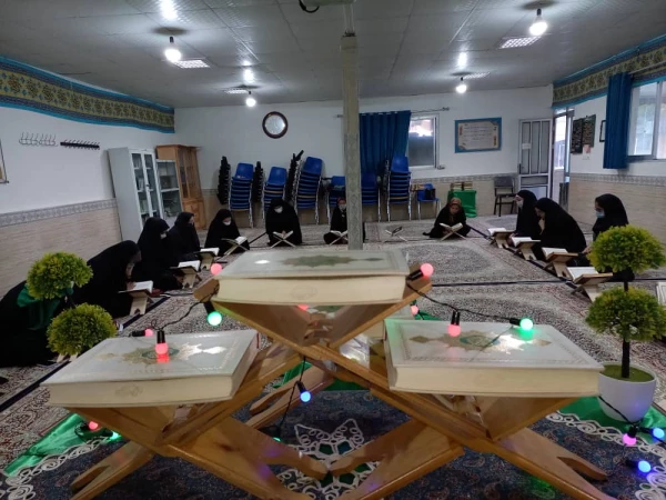 محفل انس با قرآن کریم
به مناسبت رحلت حضرت خدیجه در ماه مبارک رمضان دانشگاه فرهنگیان خراسان شمالی  2